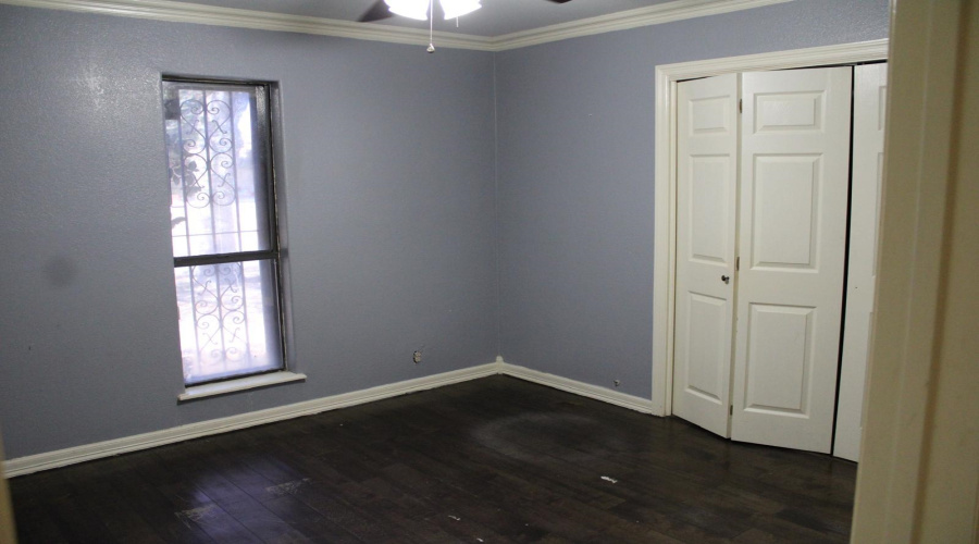 222 Century Blvd, Laredo, Texas 78046, 3 Bedrooms Bedrooms, 7 Rooms Rooms,2 BathroomsBathrooms,Residential,For Sale,222 Century Blvd,20260652