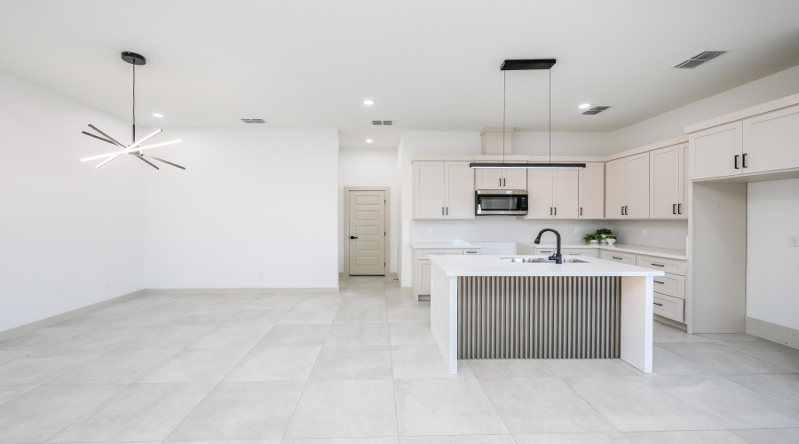 1618 Brangus St., LAREDO, Texas 78046, 3 Bedrooms Bedrooms, 6 Rooms Rooms,2 BathroomsBathrooms,Residential,For Sale,1618 Brangus St.,20260654