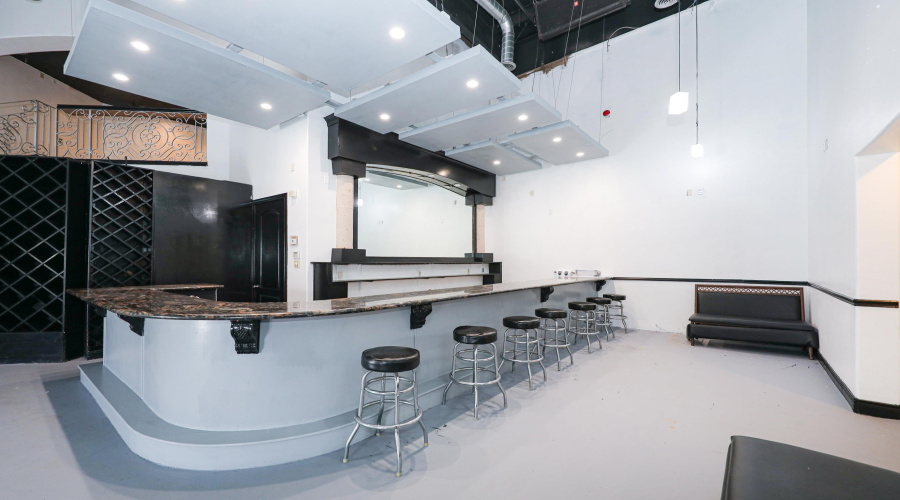 7128 Rosson Ln, Laredo, Texas 78041, 1 Room Rooms,4 BathroomsBathrooms,Commercial retail/office,For Rent,7128 Rosson Ln,20260659