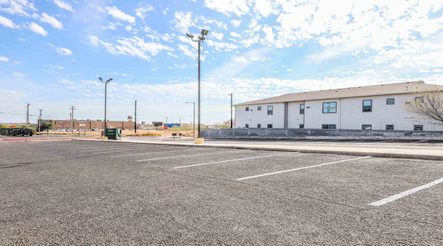 7128 Rosson Ln, Laredo, Texas 78041, 1 Room Rooms,4 BathroomsBathrooms,Commercial retail/office,For Rent,7128 Rosson Ln,20260659