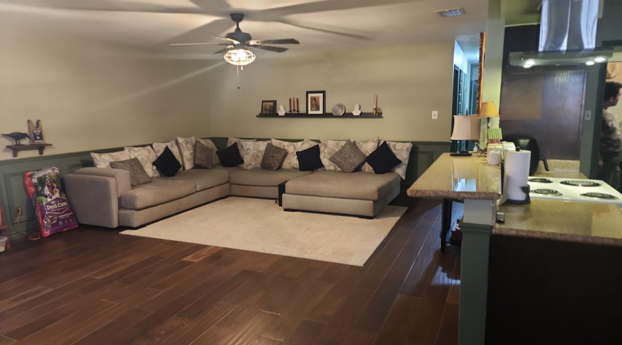 108 W Mayberry St, Laredo, Texas 78041, 4 Bedrooms Bedrooms, 7 Rooms Rooms,2 BathroomsBathrooms,Residential,For Sale,108 W Mayberry St,20252263