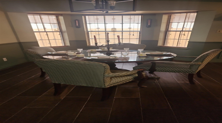 108 W Mayberry St, Laredo, Texas 78041, 4 Bedrooms Bedrooms, 7 Rooms Rooms,2 BathroomsBathrooms,Residential,For Sale,108 W Mayberry St,20252263