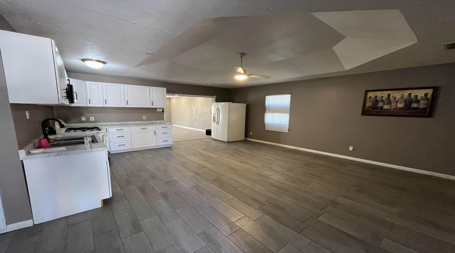 137 Pamplona Lp, Laredo, Texas 78046, 3 Bedrooms Bedrooms, 5 Rooms Rooms,1 BathroomBathrooms,Residential,For Sale,137 Pamplona Lp,20260663