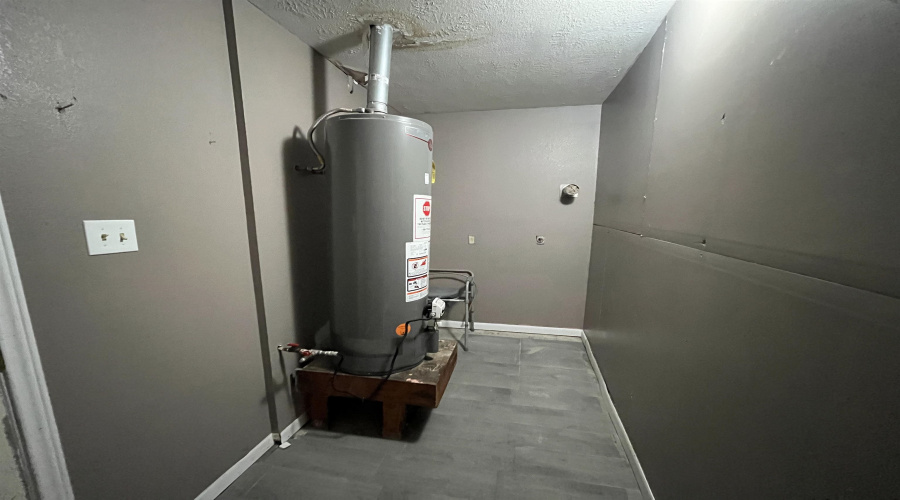 137 Pamplona Lp, Laredo, Texas 78046, 3 Bedrooms Bedrooms, 5 Rooms Rooms,1 BathroomBathrooms,Residential,For Sale,137 Pamplona Lp,20260663