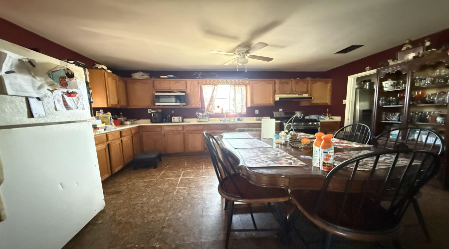 3408 Juarez Ave, LAREDO, Texas 78040, 3 Bedrooms Bedrooms, 5 Rooms Rooms,2 BathroomsBathrooms,Residential,For Sale,3408 Juarez Ave,20260664