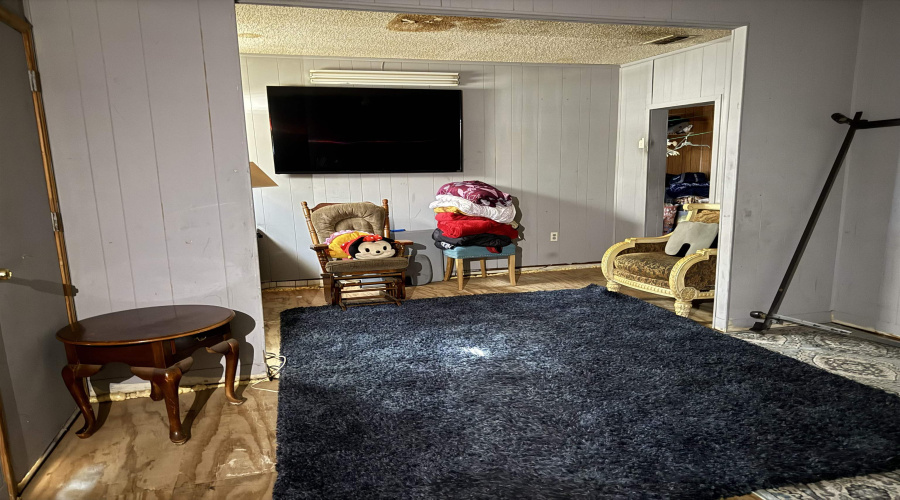 3408 Juarez Ave, LAREDO, Texas 78040, 3 Bedrooms Bedrooms, 5 Rooms Rooms,2 BathroomsBathrooms,Residential,For Sale,3408 Juarez Ave,20260664