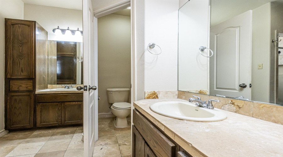 10702 Patron Lp, Laredo, Texas 78045, 3 Bedrooms Bedrooms, 7 Rooms Rooms,2 BathroomsBathrooms,Residential,For Rent,10702 Patron Lp,20260665