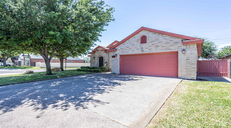 10702 Patron Lp, Laredo, Texas 78045, 3 Bedrooms Bedrooms, 7 Rooms Rooms,2 BathroomsBathrooms,Residential,For Rent,10702 Patron Lp,20260665