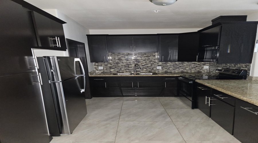 2907 Clark Blvd, Laredo, Texas 78043, 2 Bedrooms Bedrooms, 4 Rooms Rooms,2 BathroomsBathrooms,Residential,For Rent,2907 Clark Blvd,20260667