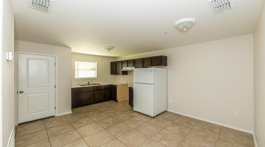 2601 Lomas Del Sur, Laredo, Texas 78046, 2 Bedrooms Bedrooms, 4 Rooms Rooms,2 BathroomsBathrooms,Residential,For Rent,2601 Lomas Del Sur,20260668