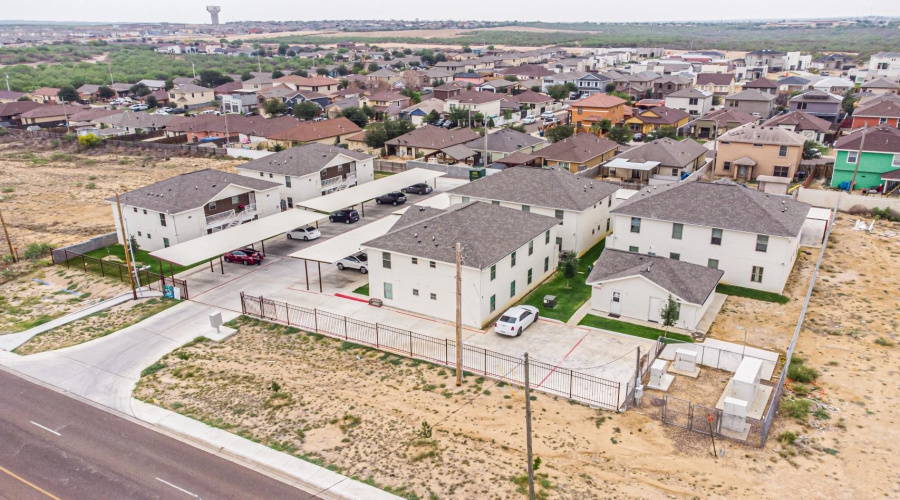 2601 Lomas Del Sur, Laredo, Texas 78046, 2 Bedrooms Bedrooms, 4 Rooms Rooms,2 BathroomsBathrooms,Residential,For Rent,2601 Lomas Del Sur,20260668