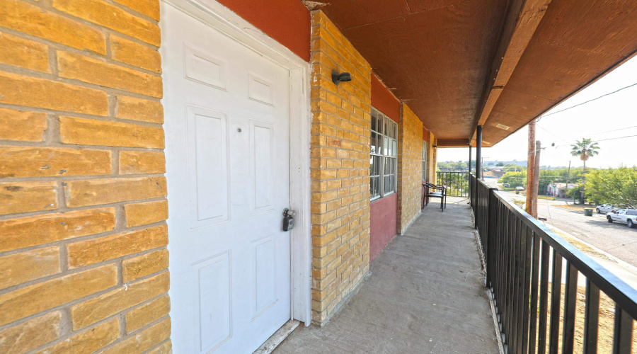 1001 Reynolds St, Laredo, Texas 78041, 1 Bedroom Bedrooms, 3 Rooms Rooms,1 BathroomBathrooms,Residential,For Rent,1001 Reynolds St,20260669