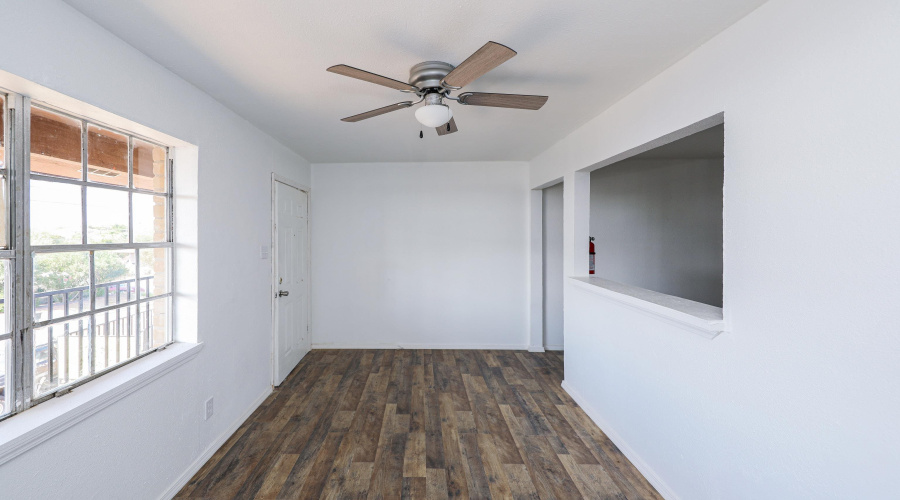 1001 Reynolds St, Laredo, Texas 78041, 1 Bedroom Bedrooms, 3 Rooms Rooms,1 BathroomBathrooms,Residential,For Rent,1001 Reynolds St,20260670