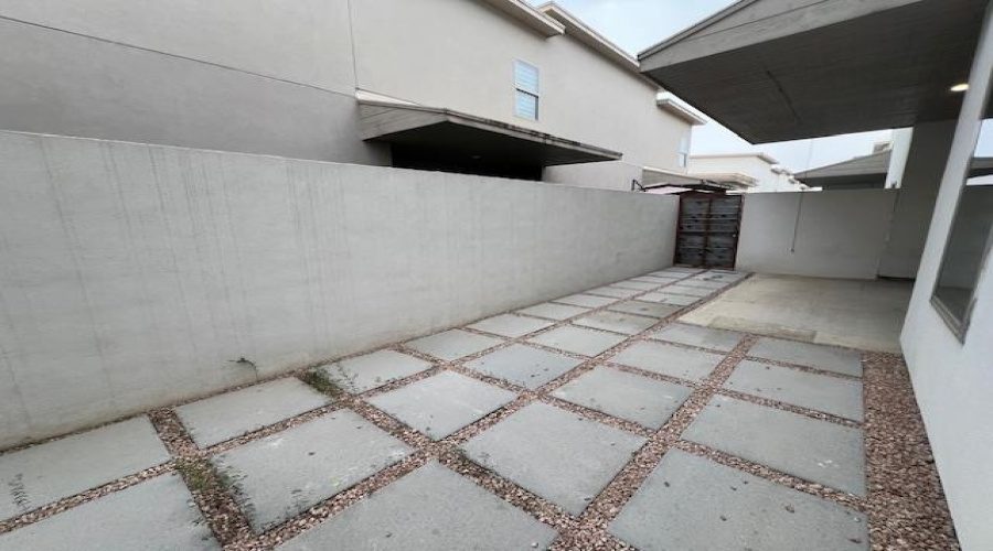 10902 International Blvd, LAREDO, Texas 78045, 3 Bedrooms Bedrooms, 5 Rooms Rooms,2 BathroomsBathrooms,Residential,For Rent,10902 International Blvd,20260671