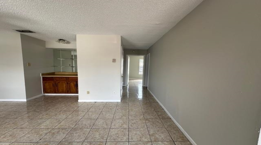 4902 Marcella Ave, Laredo, Texas 78041, 2 Bedrooms Bedrooms, 4 Rooms Rooms,1 BathroomBathrooms,Residential,For Rent,4902 Marcella Ave,20260675
