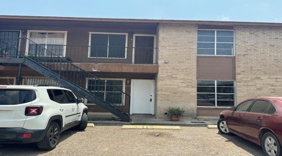 4902 Marcella Ave, Laredo, Texas 78041, 2 Bedrooms Bedrooms, 4 Rooms Rooms,1 BathroomBathrooms,Residential,For Sale,4902 Marcella Ave,20260676