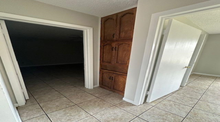 4902 Marcella Ave, Laredo, Texas 78041, 2 Bedrooms Bedrooms, 4 Rooms Rooms,1 BathroomBathrooms,Residential,For Sale,4902 Marcella Ave,20260676