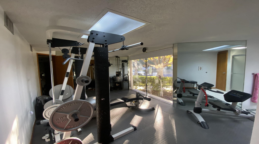 337 Regal Dr, LAREDO, Texas 78041, 4 Bedrooms Bedrooms, 7 Rooms Rooms,5 BathroomsBathrooms,Residential,For Sale,337 Regal Dr,20260677