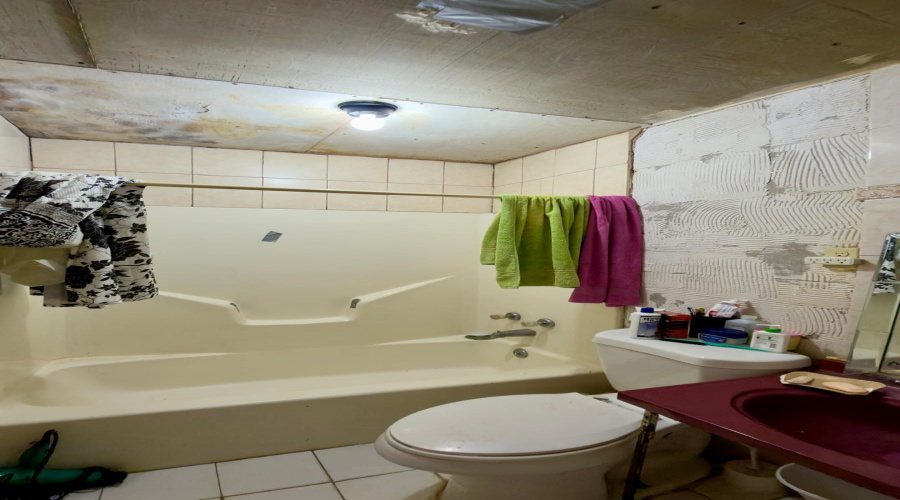 2806 Tinaja Tinaja St, Laredo, Texas 78046, 3 Bedrooms Bedrooms, 5 Rooms Rooms,2 BathroomsBathrooms,Residential,For Sale,2806 Tinaja Tinaja St,20260679