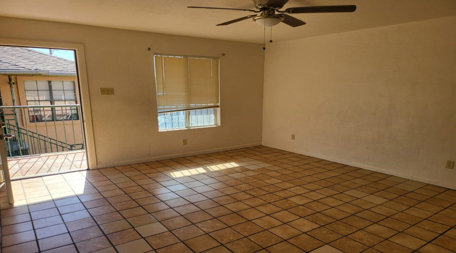 2704 Kearney St, Laredo, Texas 78043, 2 Bedrooms Bedrooms, 3 Rooms Rooms,1 BathroomBathrooms,Residential,For Rent,2704 Kearney St,20260682