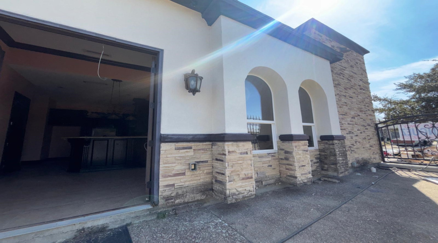 3802 Daniela Lp, Laredo, Texas 78043, 3 Bedrooms Bedrooms, 6 Rooms Rooms,2 BathroomsBathrooms,Residential,For Sale,3802 Daniela Lp,20260684