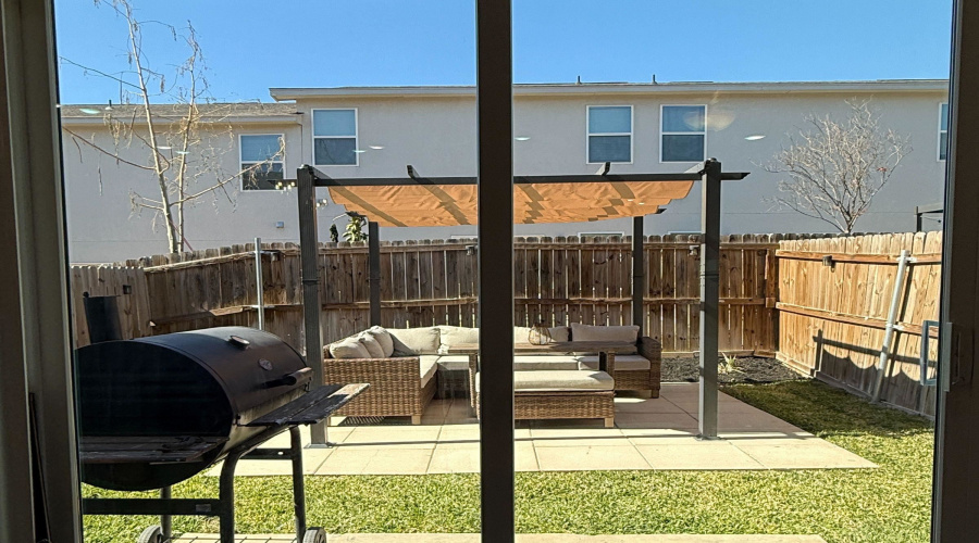 9916 Kaspar Dr., LAREDO, Texas 78045, 3 Bedrooms Bedrooms, 6 Rooms Rooms,2 BathroomsBathrooms,Residential,For Rent,9916 Kaspar Dr.,20260686