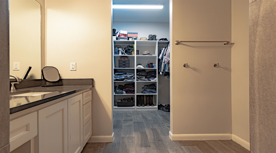 10902 International Blvd, LAREDO, Texas 78045, 3 Bedrooms Bedrooms, 5 Rooms Rooms,2 BathroomsBathrooms,Residential,For Sale,10902 International Blvd,20260689