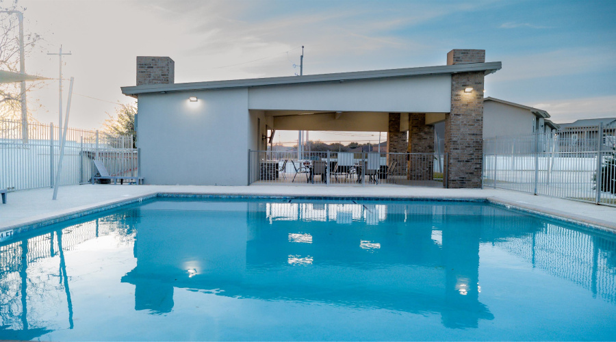 10902 International Blvd, LAREDO, Texas 78045, 3 Bedrooms Bedrooms, 5 Rooms Rooms,2 BathroomsBathrooms,Residential,For Sale,10902 International Blvd,20260689