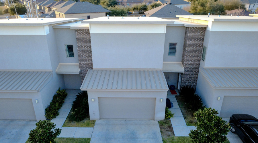 10902 International Blvd, LAREDO, Texas 78045, 3 Bedrooms Bedrooms, 5 Rooms Rooms,2 BathroomsBathrooms,Residential,For Sale,10902 International Blvd,20260689