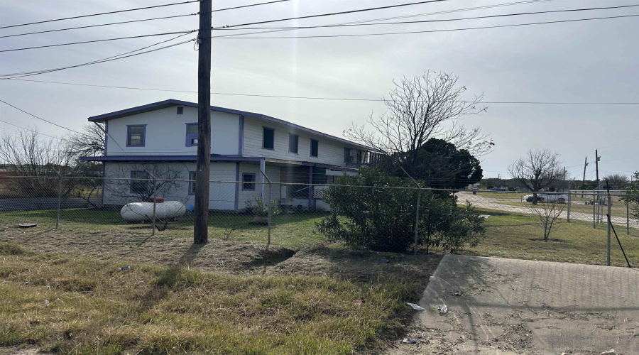 5507 E Saunders St, Laredo, Texas 78041, 1 Bedroom Bedrooms, 6 Rooms Rooms,3 BathroomsBathrooms,Commercial/industrial,For Sale,5507 E Saunders St,20240451