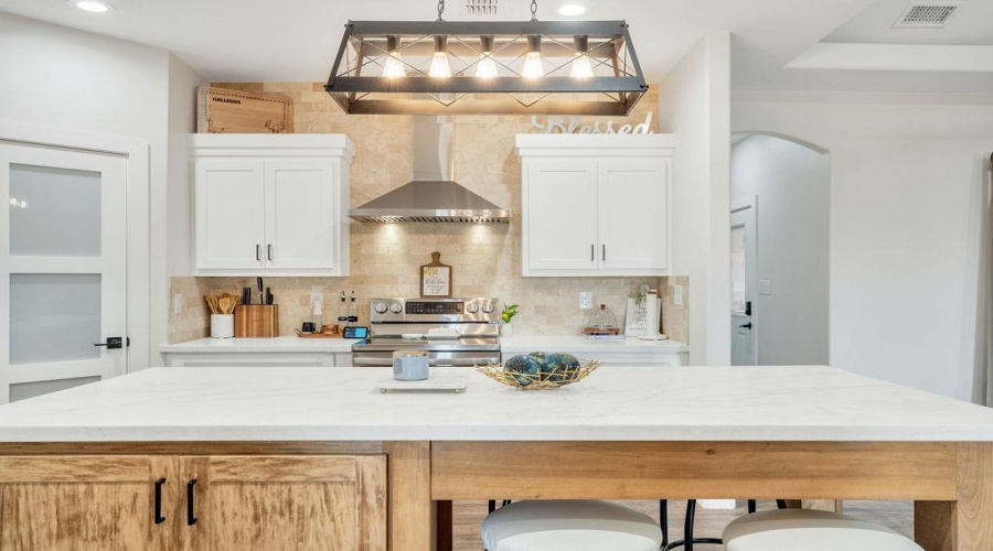 508 Kennedy St, Zapata, Texas 78076, 3 Bedrooms Bedrooms, 7 Rooms Rooms,2 BathroomsBathrooms,Residential,For Sale,508 Kennedy St,20260690