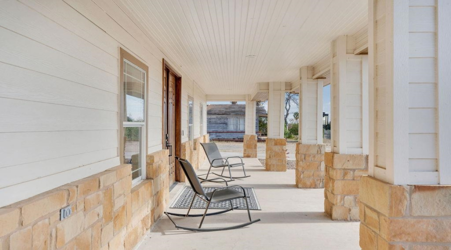 508 Kennedy St, Zapata, Texas 78076, 3 Bedrooms Bedrooms, 7 Rooms Rooms,2 BathroomsBathrooms,Residential,For Sale,508 Kennedy St,20260690