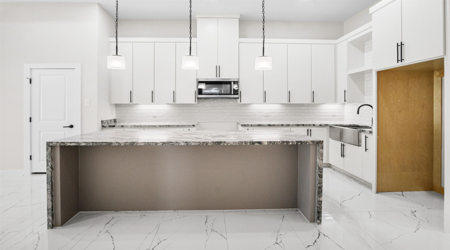 8707 Plantation East Dr, Laredo, Texas 78045, 5 Bedrooms Bedrooms, 8 Rooms Rooms,3 BathroomsBathrooms,Residential,For Sale,8707 Plantation East Dr,20255352