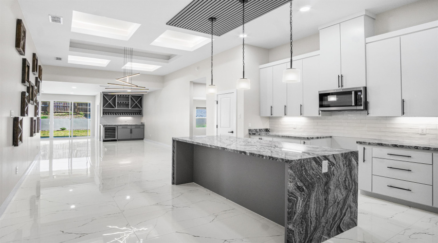 8707 Plantation East Dr, Laredo, Texas 78045, 5 Bedrooms Bedrooms, 8 Rooms Rooms,3 BathroomsBathrooms,Residential,For Sale,8707 Plantation East Dr,20255352