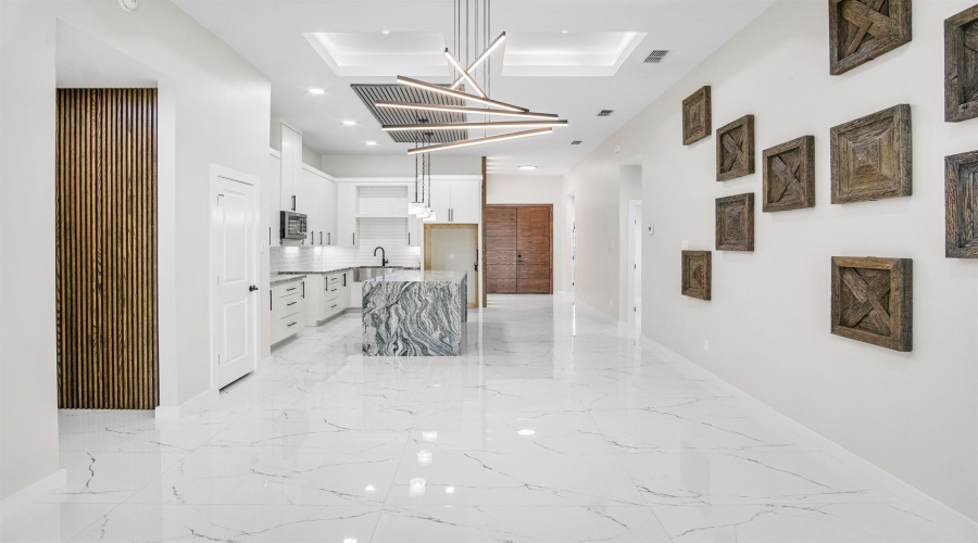 8707 Plantation East Dr, Laredo, Texas 78045, 5 Bedrooms Bedrooms, 8 Rooms Rooms,3 BathroomsBathrooms,Residential,For Sale,8707 Plantation East Dr,20255352