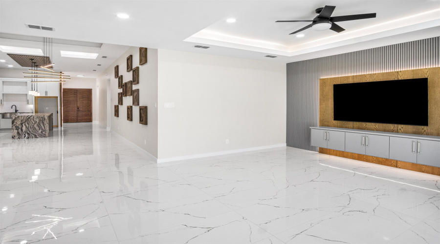 8707 Plantation East Dr, Laredo, Texas 78045, 5 Bedrooms Bedrooms, 8 Rooms Rooms,3 BathroomsBathrooms,Residential,For Sale,8707 Plantation East Dr,20255352