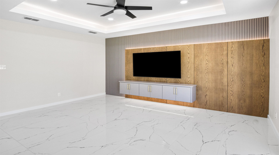 8707 Plantation East Dr, Laredo, Texas 78045, 5 Bedrooms Bedrooms, 8 Rooms Rooms,3 BathroomsBathrooms,Residential,For Sale,8707 Plantation East Dr,20255352