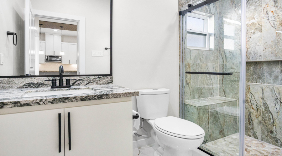 8707 Plantation East Dr, Laredo, Texas 78045, 5 Bedrooms Bedrooms, 8 Rooms Rooms,3 BathroomsBathrooms,Residential,For Sale,8707 Plantation East Dr,20255352