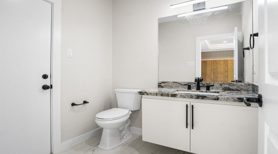 8707 Plantation East Dr, Laredo, Texas 78045, 5 Bedrooms Bedrooms, 8 Rooms Rooms,3 BathroomsBathrooms,Residential,For Sale,8707 Plantation East Dr,20255352