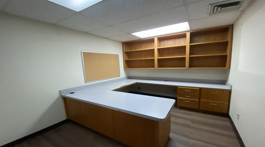 8321 Las Cruces Dr, LAREDO, Texas 78045, 1 Room Rooms,2 BathroomsBathrooms,Commercial retail/office,For Rent,8321 Las Cruces Dr,20260715