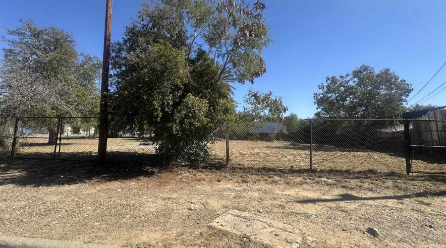 801 Market St, Laredo, Texas 78040, ,Land,For Rent,801 Market St,20260696