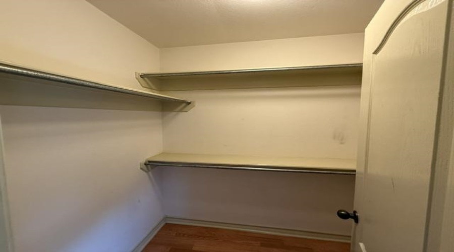 10706 International Blvd, LAREDO, Texas 78045, 2 Bedrooms Bedrooms, 5 Rooms Rooms,1 BathroomBathrooms,Residential,For Rent,10706 International Blvd,20260694