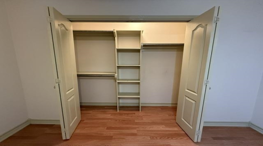 10706 International Blvd, LAREDO, Texas 78045, 2 Bedrooms Bedrooms, 5 Rooms Rooms,1 BathroomBathrooms,Residential,For Rent,10706 International Blvd,20260694