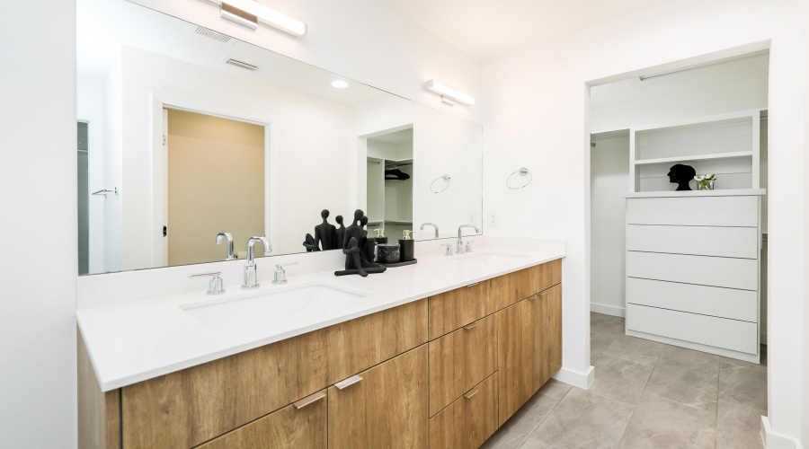 305 Deer Path Loop, LAREDO, Texas 78045, 3 Bedrooms Bedrooms, 7 Rooms Rooms,2 BathroomsBathrooms,Residential,For Rent,305 Deer Path Loop,20260698