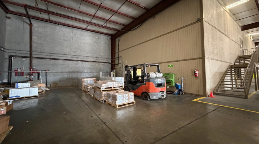 11910 Conley Rd, LAREDO, Texas 78045-9999, 1 Bedroom Bedrooms, 11 Rooms Rooms,4 BathroomsBathrooms,Commercial/industrial,For Sale,11910 Conley Rd,20260702