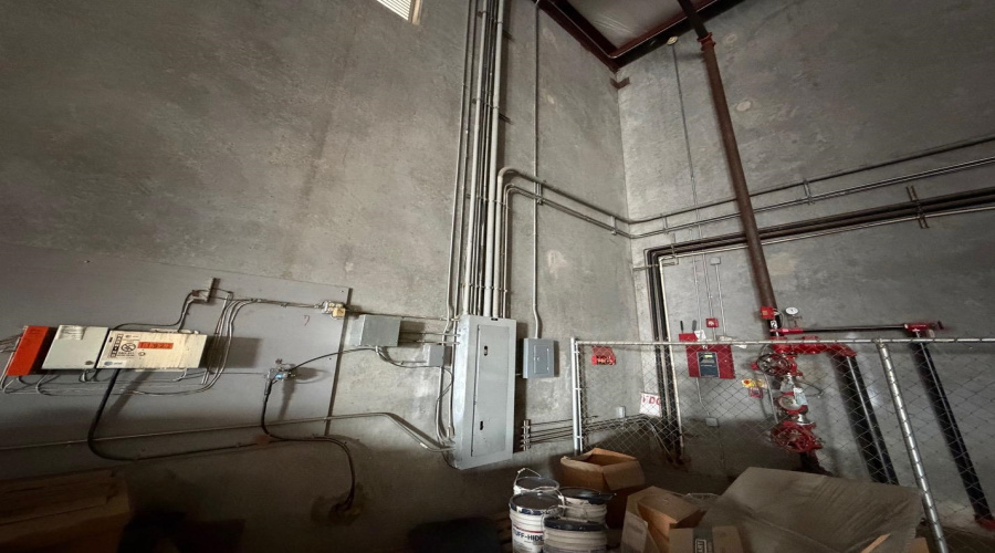 11910 Conley Rd, LAREDO, Texas 78045-9999, 1 Bedroom Bedrooms, 11 Rooms Rooms,4 BathroomsBathrooms,Commercial/industrial,For Sale,11910 Conley Rd,20260702