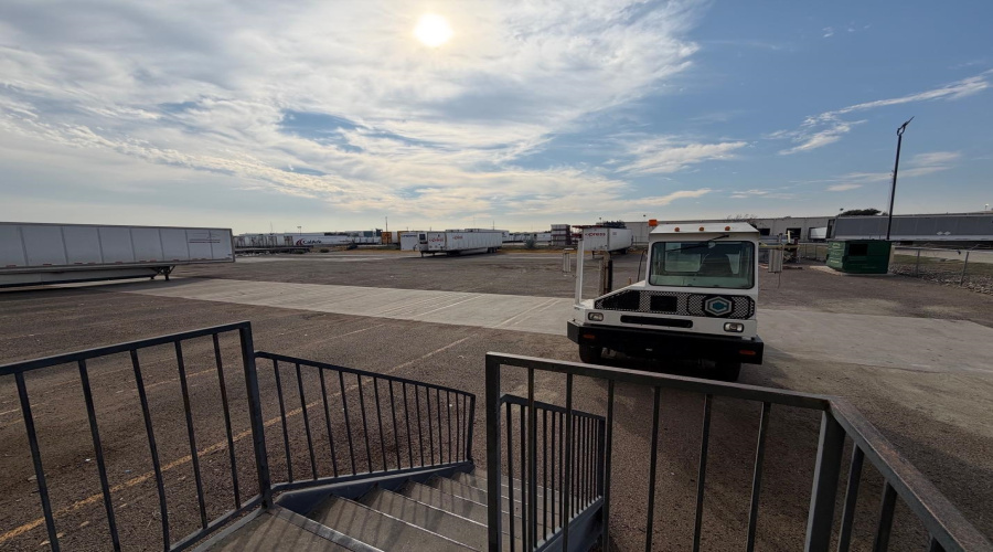 11910 Conley Rd, LAREDO, Texas 78045-9999, 1 Bedroom Bedrooms, 11 Rooms Rooms,4 BathroomsBathrooms,Commercial/industrial,For Sale,11910 Conley Rd,20260702