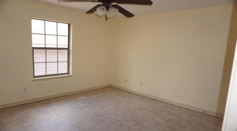 4248 Dorel Dr, Laredo, Texas 78043, 3 Bedrooms Bedrooms, 5 Rooms Rooms,2 BathroomsBathrooms,Residential,For Rent,4248 Dorel Dr,20260701