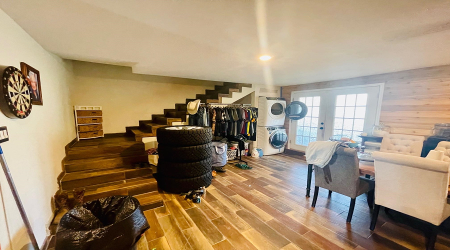 4416 Flores Ave, Laredo, Texas 78041, 7 Bedrooms Bedrooms, 10 Rooms Rooms,3 BathroomsBathrooms,Residential,For Sale,4416 Flores Ave,20260704