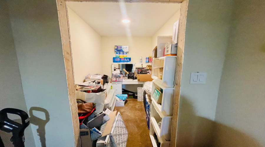 4416 Flores Ave, Laredo, Texas 78041, 7 Bedrooms Bedrooms, 10 Rooms Rooms,3 BathroomsBathrooms,Residential,For Sale,4416 Flores Ave,20260704